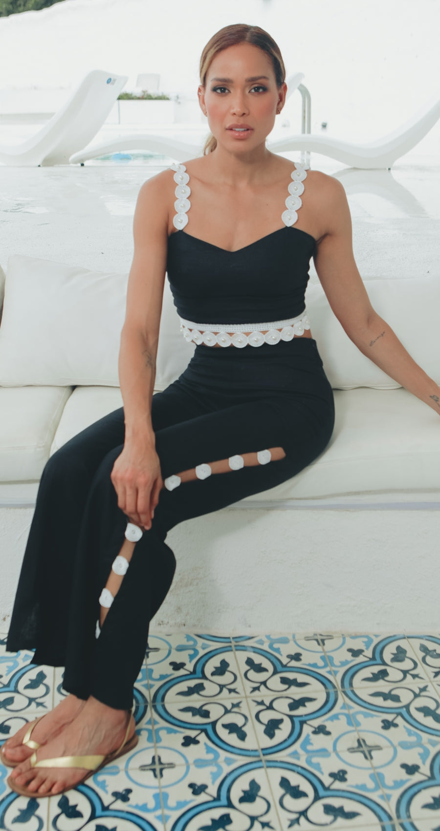 Top Negro Con Perlas Andrea Tovar