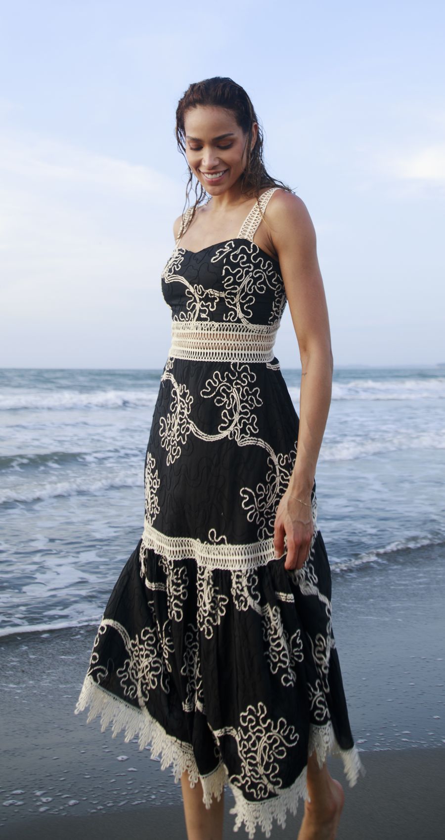 Vestido Negro Midi Andrea Tovar