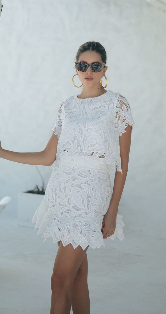 Set Camisa Falda Corta Blanca Bonita